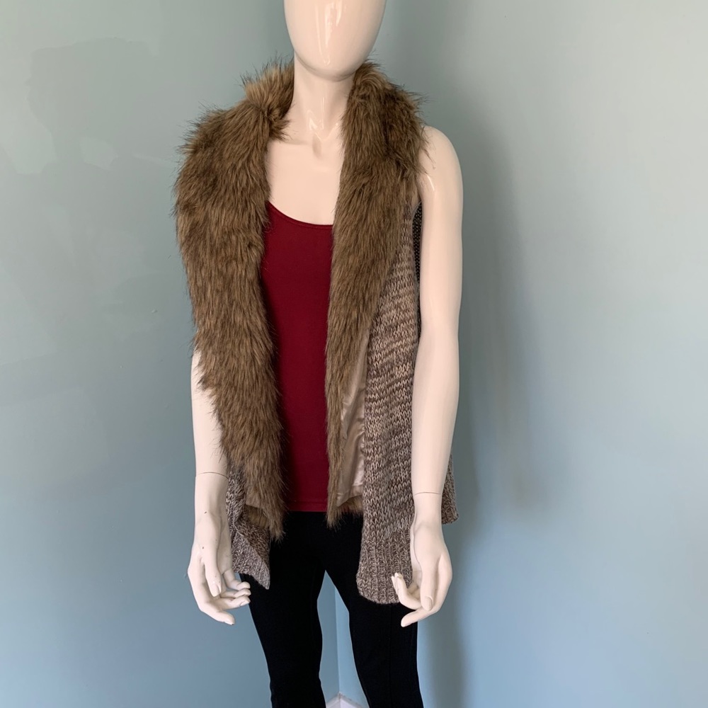 Rad Style Faux Fur Trim Vest